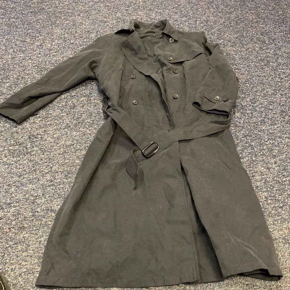 London Fog Black Trench Coat sz. 10 Petite